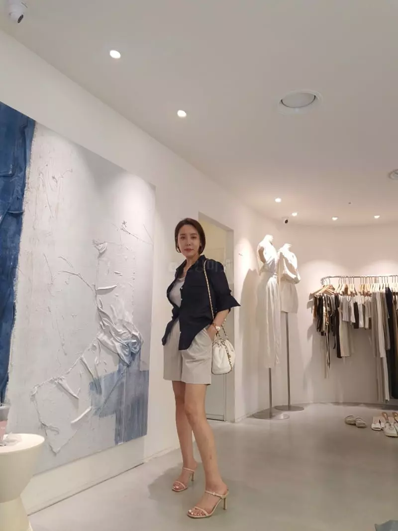 Wida - Korean Women Fashion - #thatsdarling - Moco Wrinkle Shorts - 6