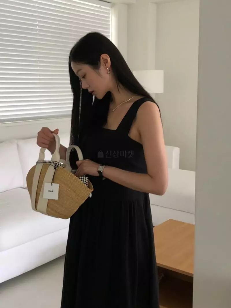 Your - Korean Women Fashion - #restrostyle - Puket Shirring Long One-piece - 6