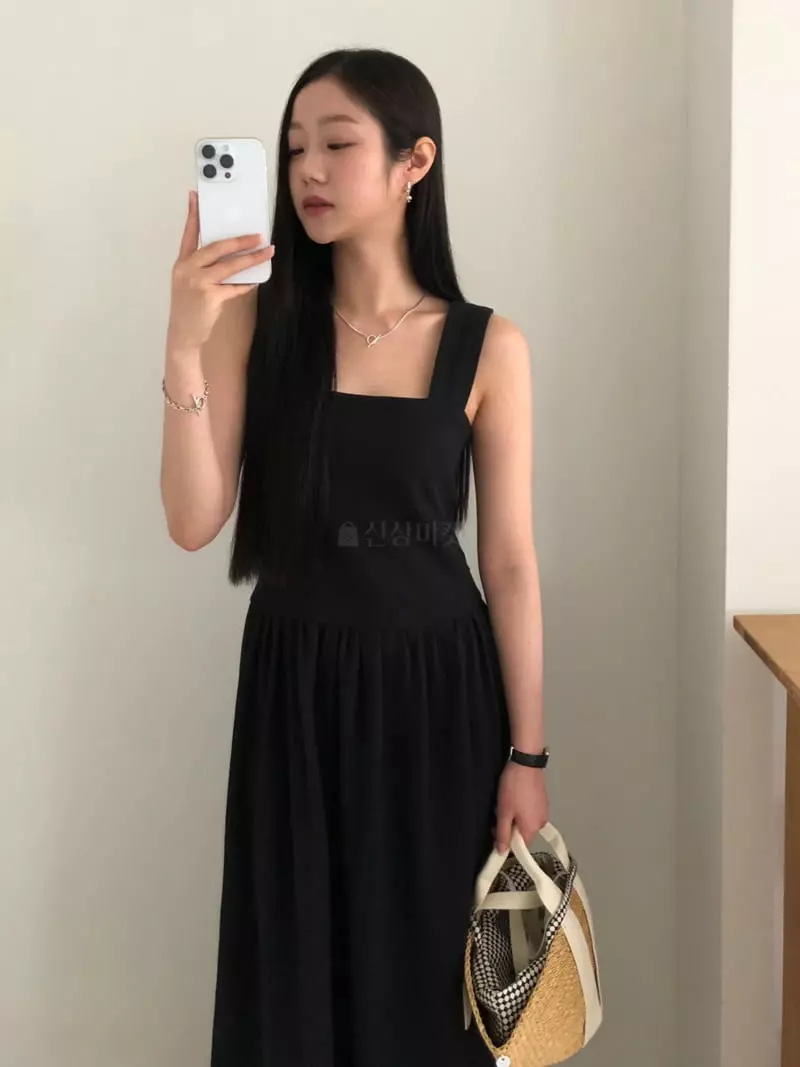 Your - Korean Women Fashion - #vintageinspired - Puket Shirring Long One-piece - 4