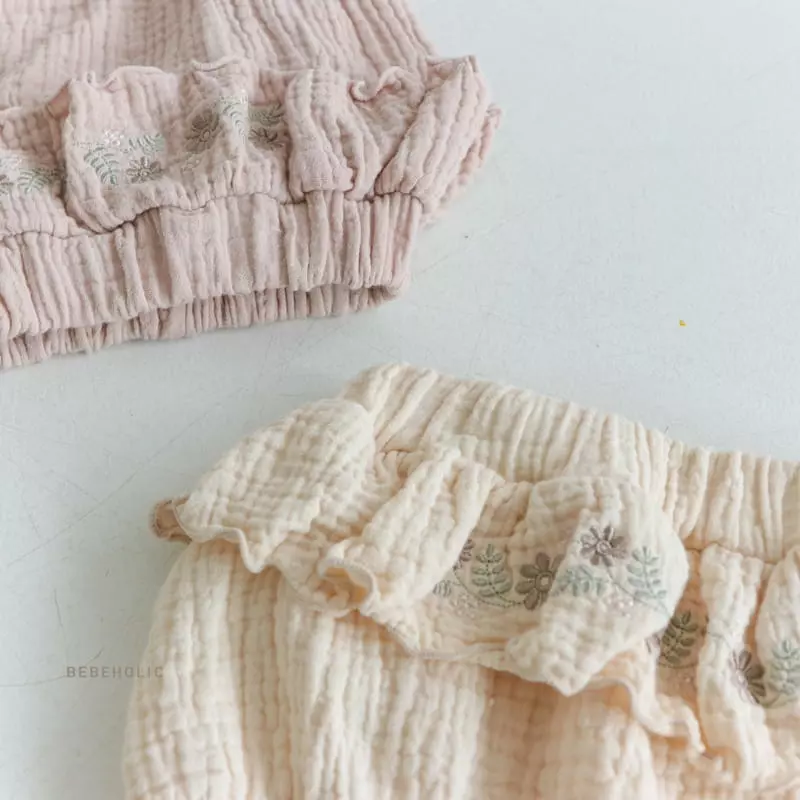 Bebe Holic - Korean Baby Fashion - #babyboutiqueclothing - Daisy Embrodiery Bloomer - 7