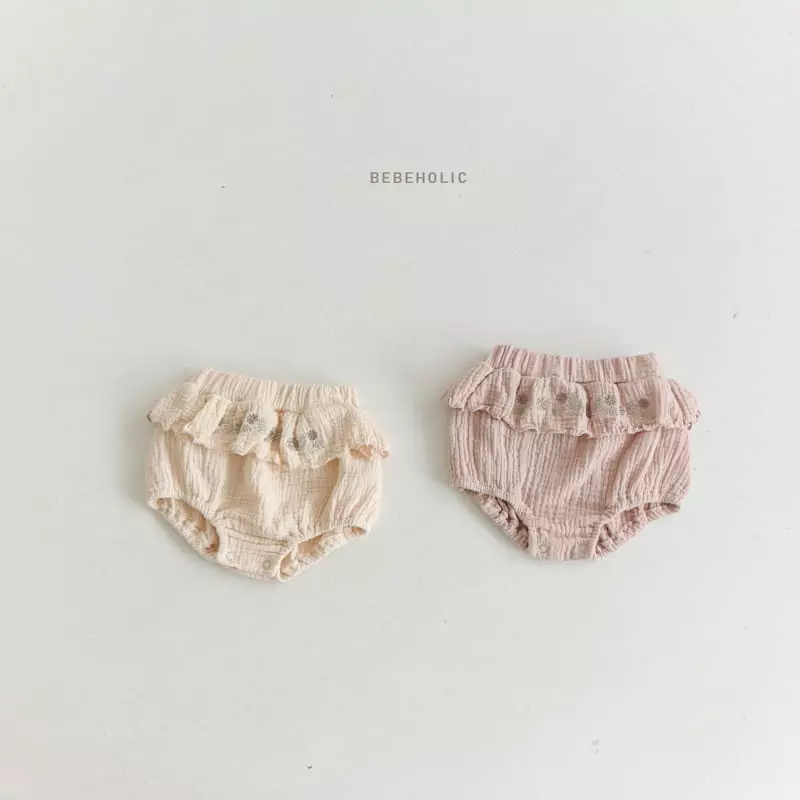 Bebe Holic - Korean Baby Fashion - #onlinebabyboutique - Daisy Embrodiery Bloomer - 4