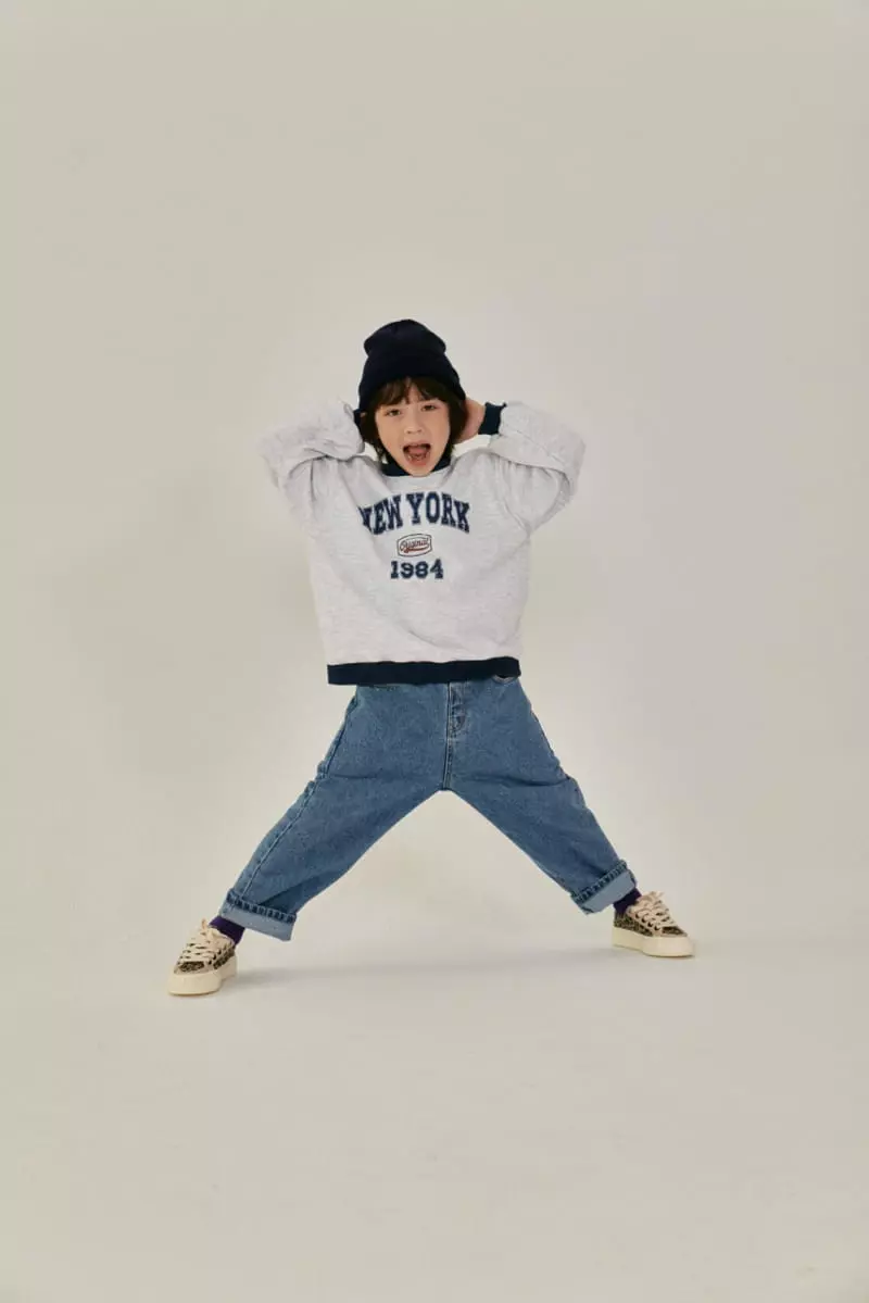 A-Market - Korean Children Fashion - #childrensboutique - New York Sweatshirt - 11