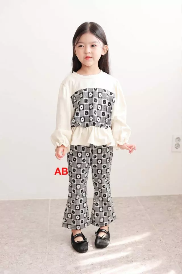 Ab - Korean Children Fashion - #prettylittlegirls - Daisy Top Bottom Set - 9