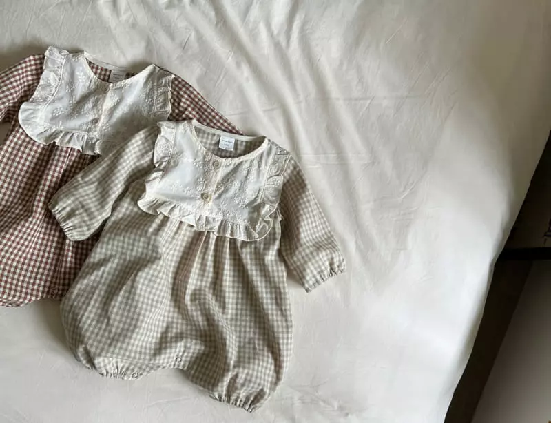 Bebe Nine - Korean Baby Fashion - #babyootd - Lace Bonbon Bodysuit