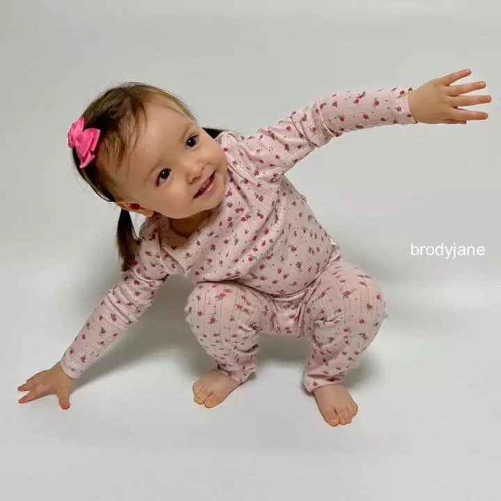Brody Jane - Korean Children Fashion - #kidsstore - Cotton Eyelet Wahing Flower Pajama - 7