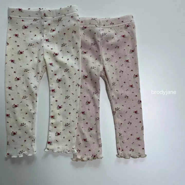Brody Jane - Korean Children Fashion - #toddlerclothing - Flwoer Eyelet Frill Pajama - 2