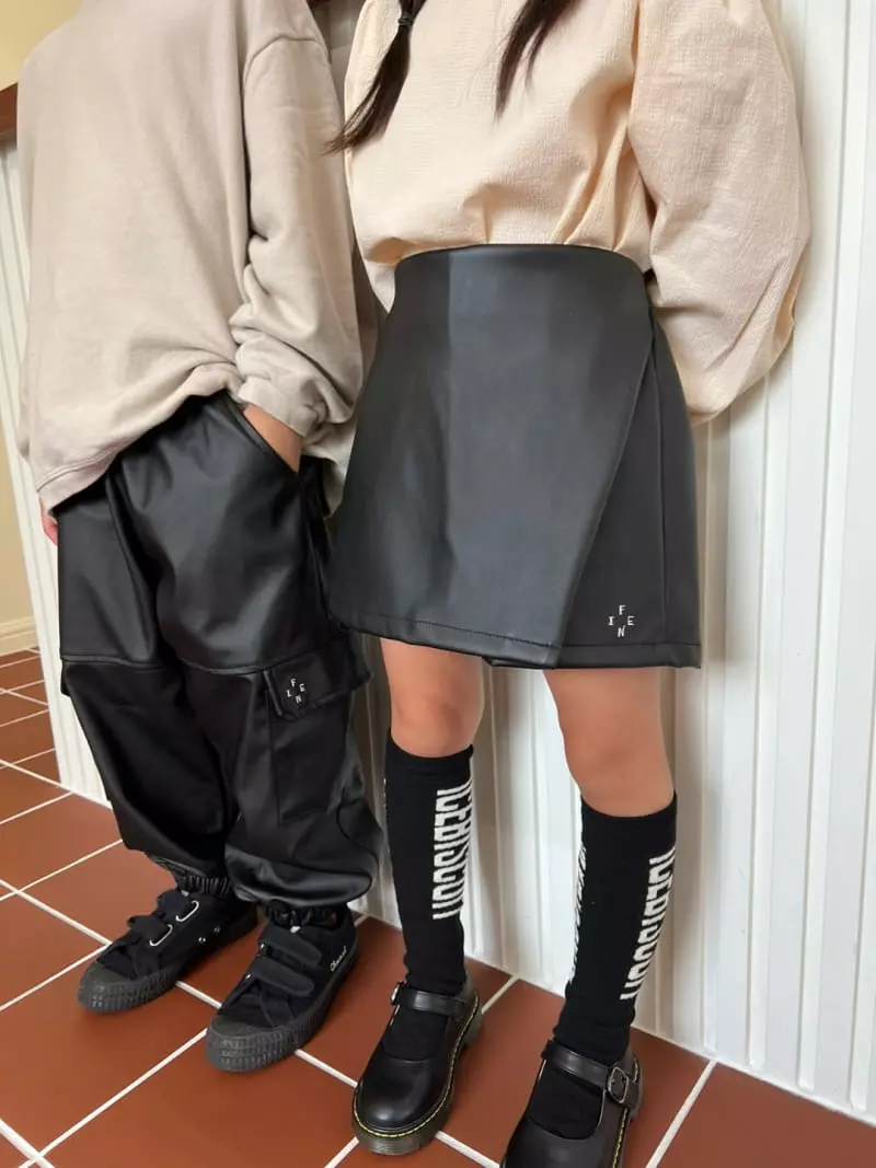 Fine-Studio - Korean Children Fashion - #fashionkids - Leather Shorts - 10