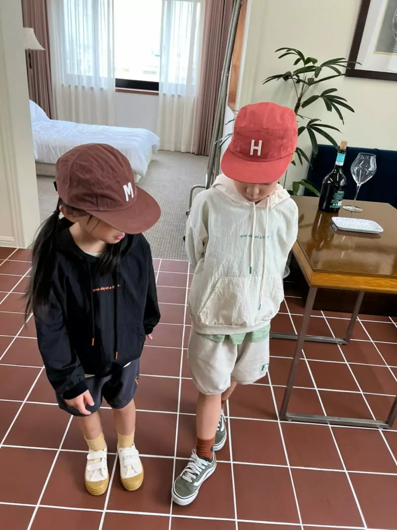 Fine-Studio - Korean Children Fashion - #littlefashionista - Alpabet Cap - 5