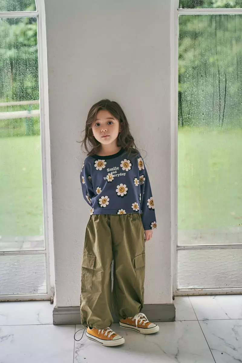 Green Tomato - Korean Children Fashion - #toddlerclothing - Flower Crop Tee - 8