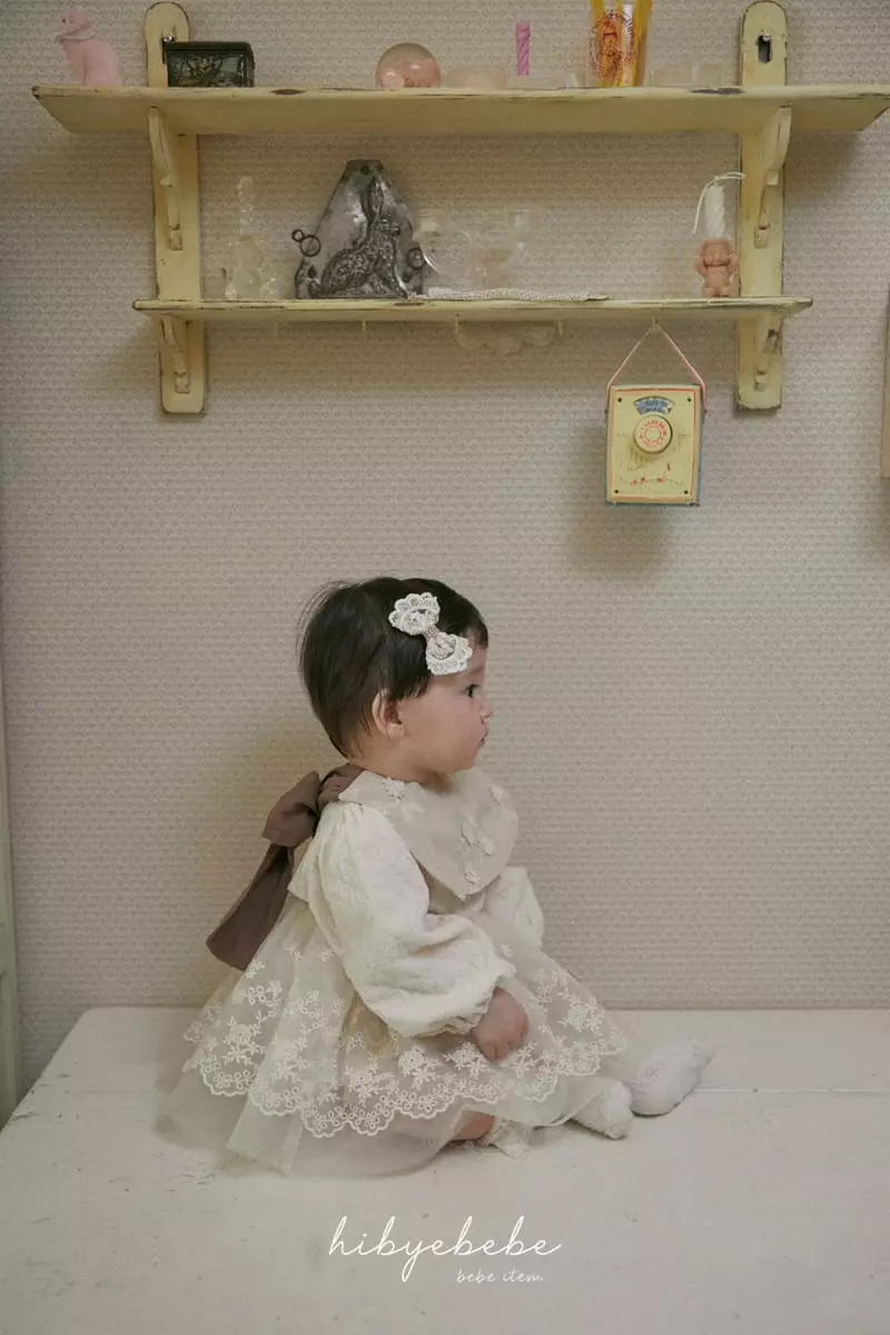 Hi Byebebe - Korean Baby Fashion - #babyoninstagram - Margaret Lace Bodysuit - 5