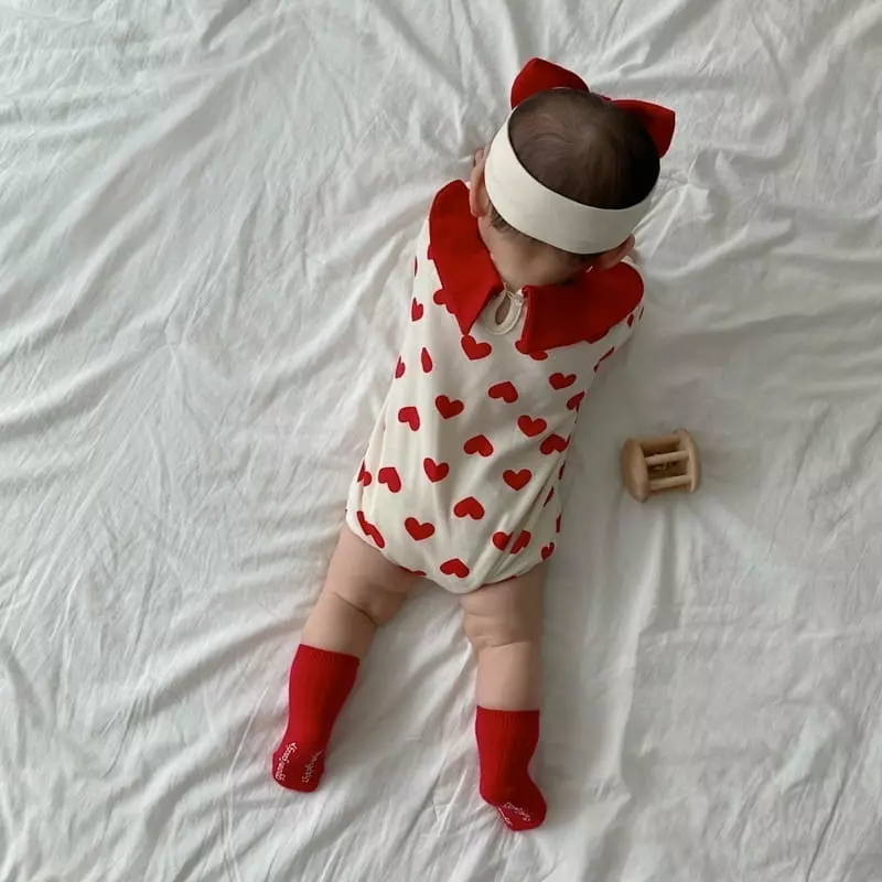 Moran - Korean Baby Fashion - #smilingbaby - Heart Collar Bodysuit - 3