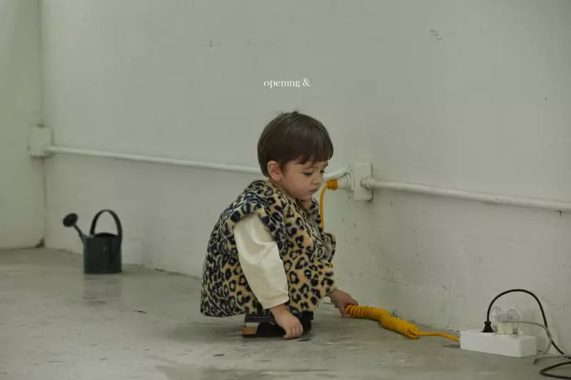 Opening & - Korean Children Fashion - #prettylittlegirls - Leopard Vest - 10