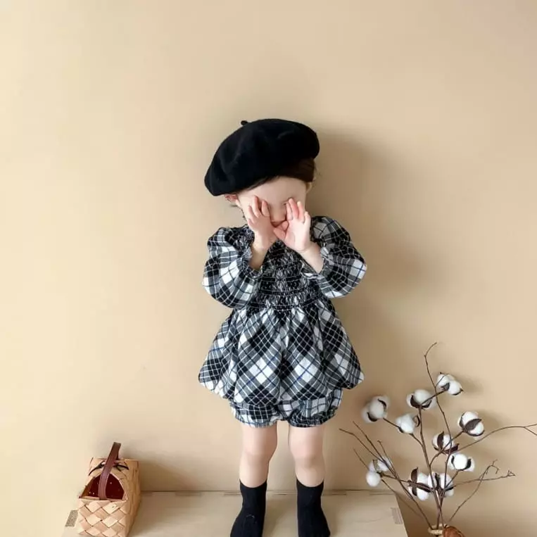 Reve Kid - Korean Baby Fashion - #babyoninstagram - Check Smocked Set
