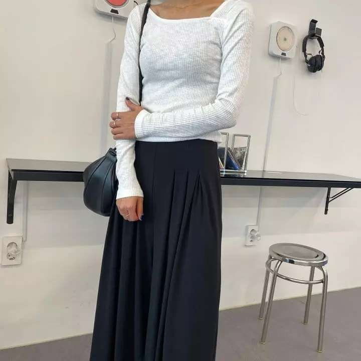Ripple - Korean Women Fashion - #momslook - Lug Unbal Rib Tee - 3