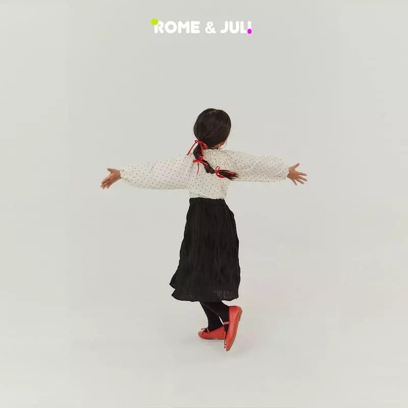 Rome Juli - Korean Children Fashion - #magicofchildhood - Dot Smocked Shirring Blouse - 2
