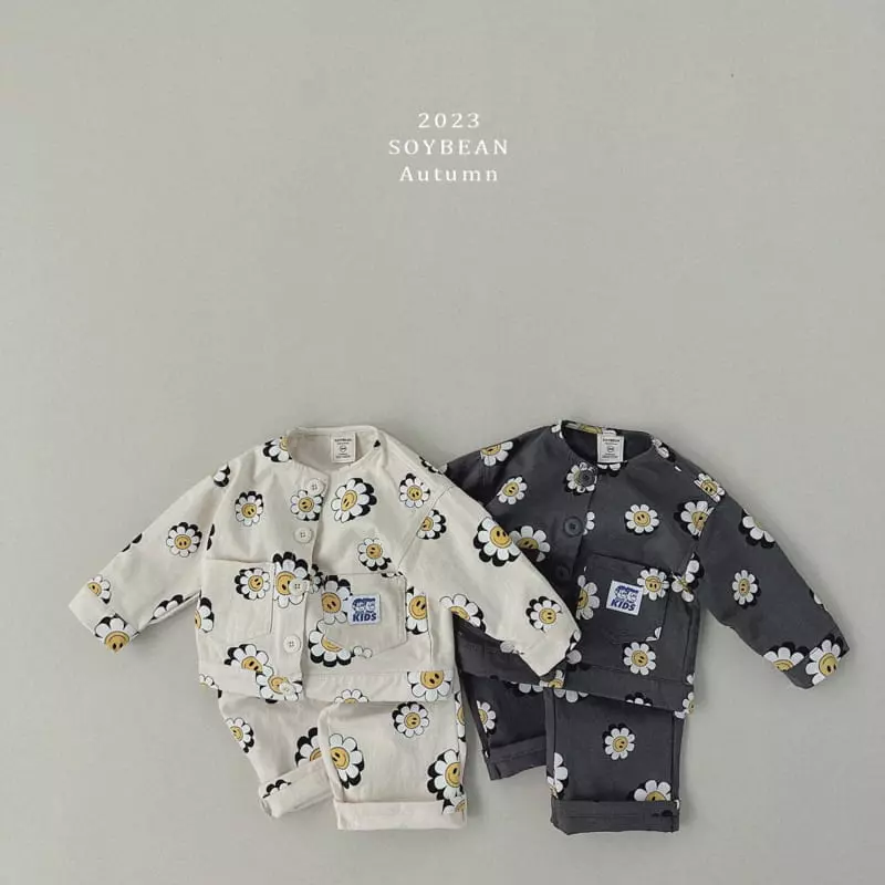 Soybean - Korean Children Fashion - #kidzfashiontrend - Flower Smile Top Bottom Set - 12