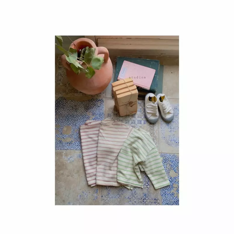Studio M - Korean Children Fashion - #prettylittlegirls - Jamies St Tee