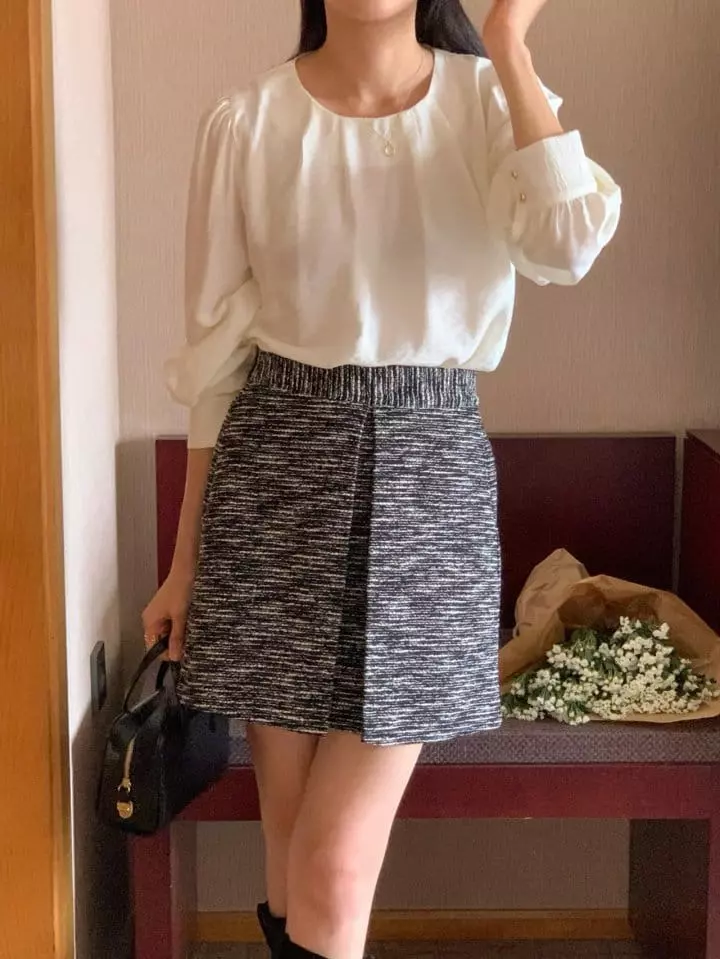 Atthismoment - Korean Women Fashion - #momslook - Holic Blouse - 8