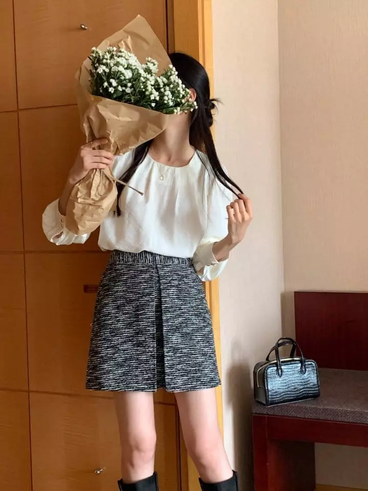 Atthismoment - Korean Women Fashion - #womensfashion - Holic Blouse - 11
