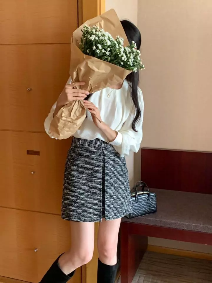 Atthismoment - Korean Women Fashion - #womensfashion - Holic Blouse - 9