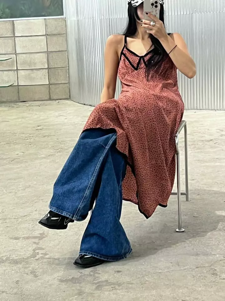 Bricklane - Korean Women Fashion - #momslook - Velvet Collar One-piece - 3