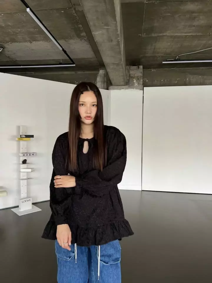 Bricklane - Korean Women Fashion - #womensfashion - Jacquard Puff Blouse - 4