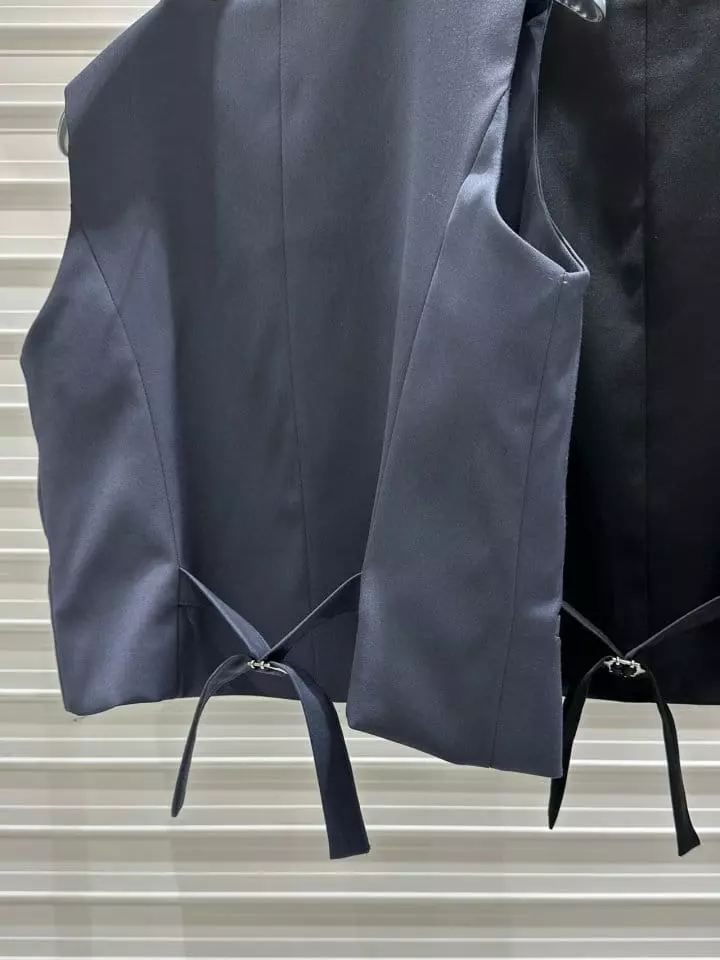 Bricklane - Korean Women Fashion - #momslook - Line Vest
