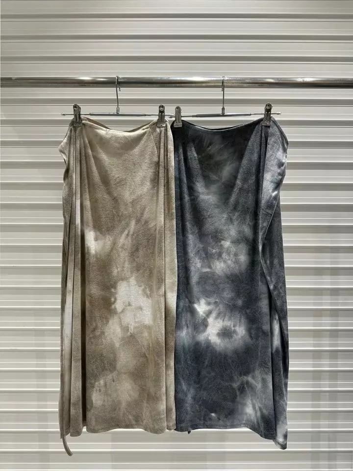 Bricklane - Korean Women Fashion - #momslook - Water Paint Skirt - 3