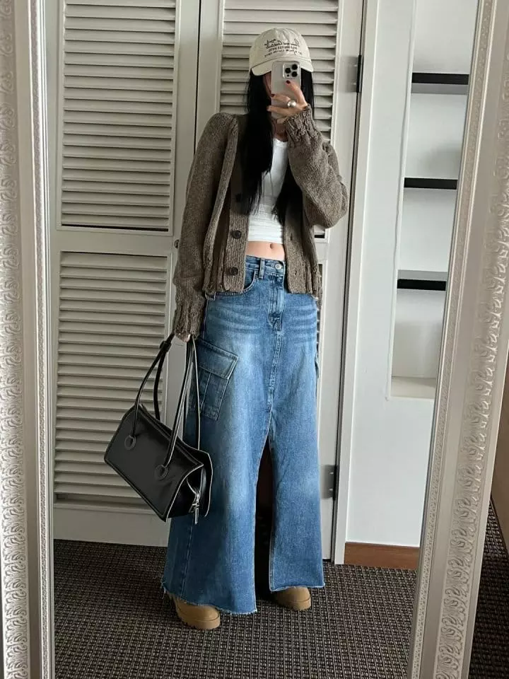 Bricklane - Korean Women Fashion - #thatsdarling - Gunbbang Slit Denim Skirt - 4