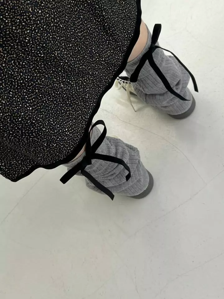 Bricklane - Korean Women Fashion - #womensfashion - Velvet Ribbon Warmer - 5