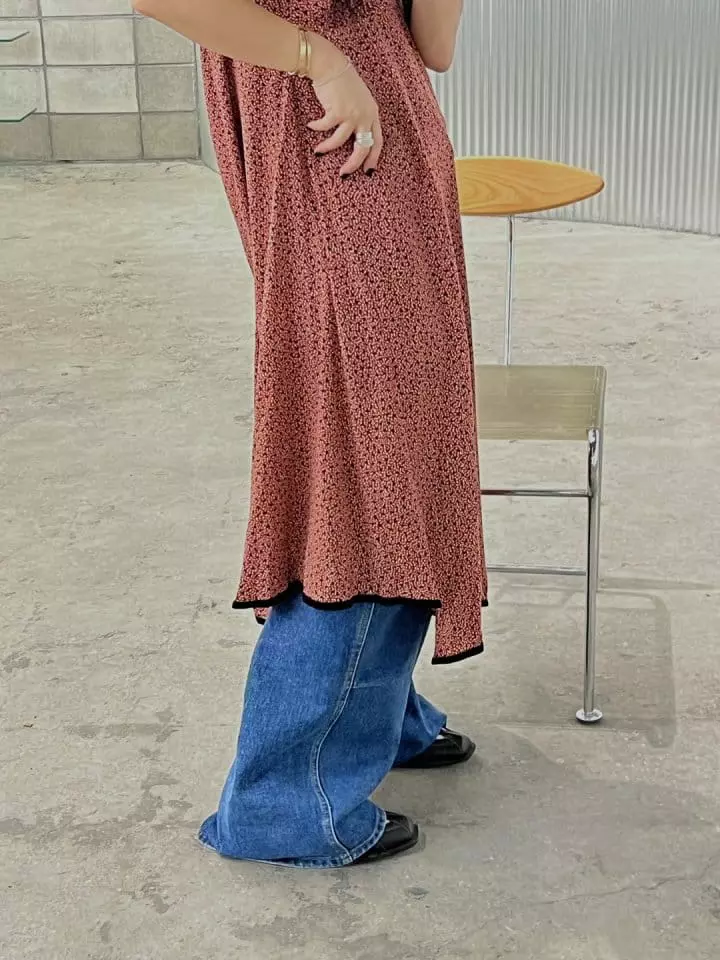 Bricklane - Korean Women Fashion - #momslook - Velvet Collar One-piece - 4