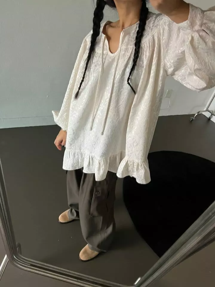 Bricklane - Korean Women Fashion - #womensfashion - Jacquard Puff Blouse - 11