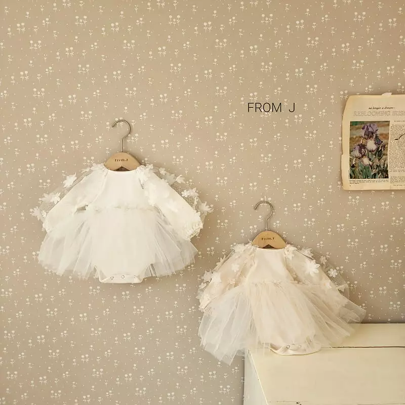 From J - Korean Baby Fashion - #babygirlfashion - Flower Bling Shasha Bodysuit - 11