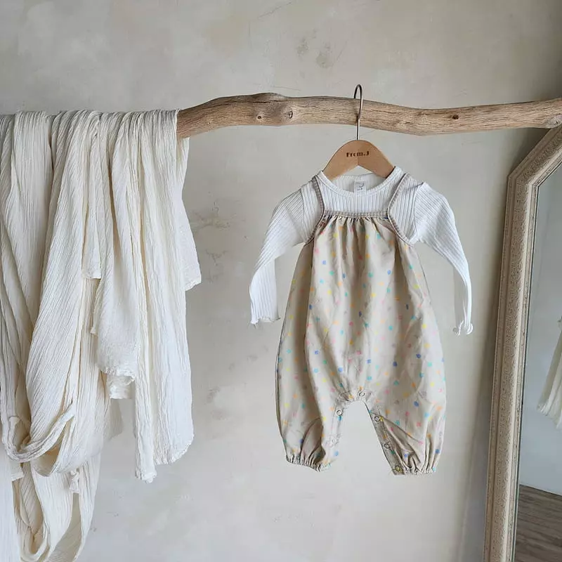 From J - Korean Baby Fashion - #babylifestyle - Dot Dungarees Bodysuit - 4