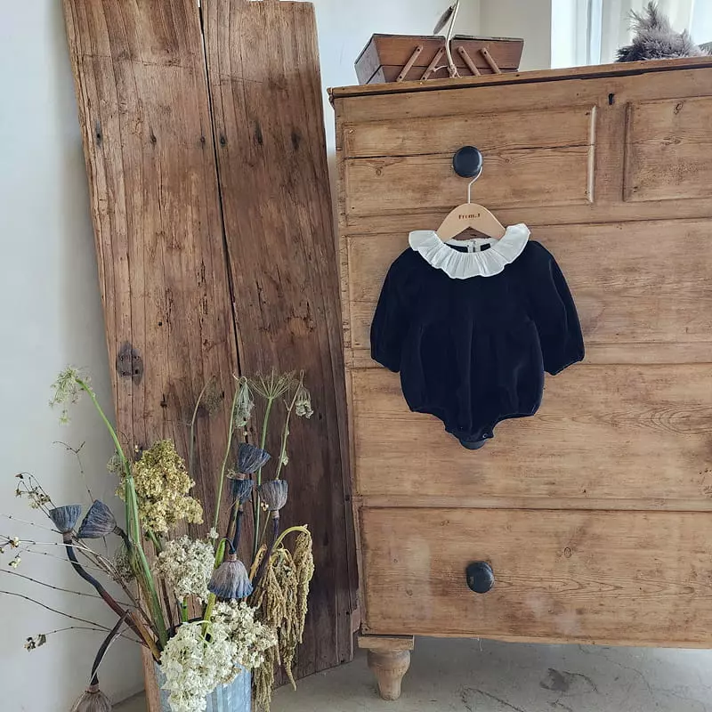 From J - Korean Baby Fashion - #smilingbaby - Velvet Frill Bodysuit - 7