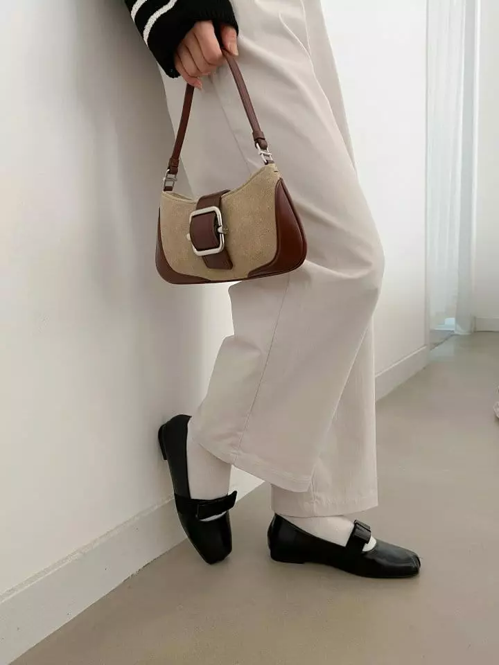 Golden Shoe - Korean Women Fashion - #momslook - 3406 Flats - 2