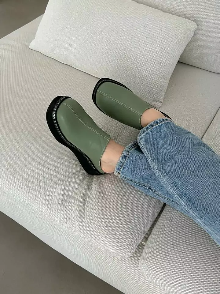 Golden Shoe - Korean Women Fashion - #momslook - 3200 Slippers - 2