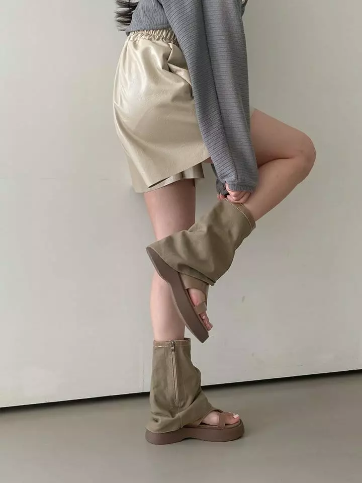 Golden Shoe - Korean Women Fashion - #momslook - 225 Sandals - 9