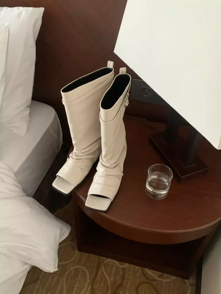 Golden Shoe - Korean Women Fashion - #momslook - 8114 Boots