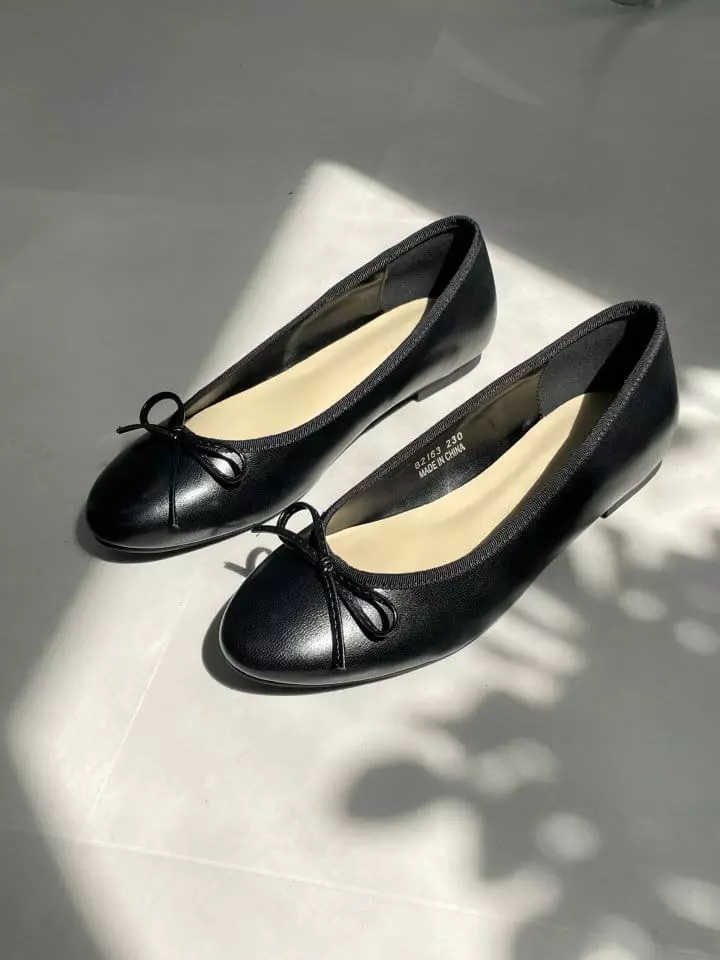 Golden Shoe - Korean Women Fashion - #momslook - 2163 Flats - 2