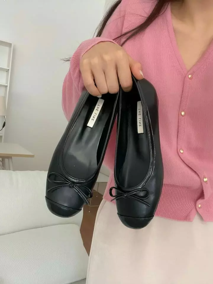 Golden Shoe - Korean Women Fashion - #momslook - 2815 Flats