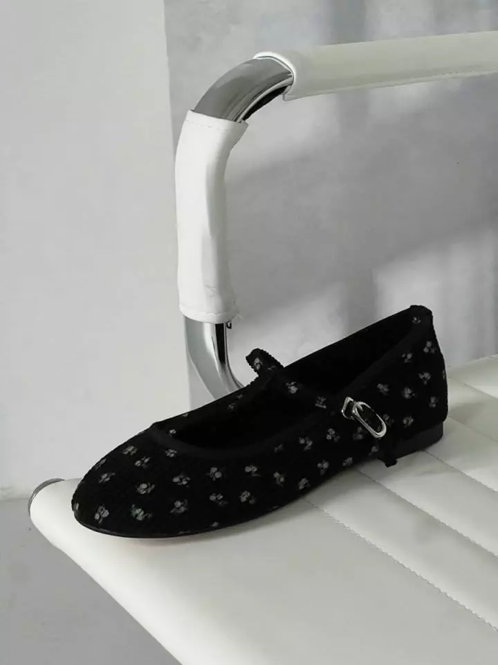 Golden Shoe - Korean Women Fashion - #thelittlethings - 283 Flats - 2