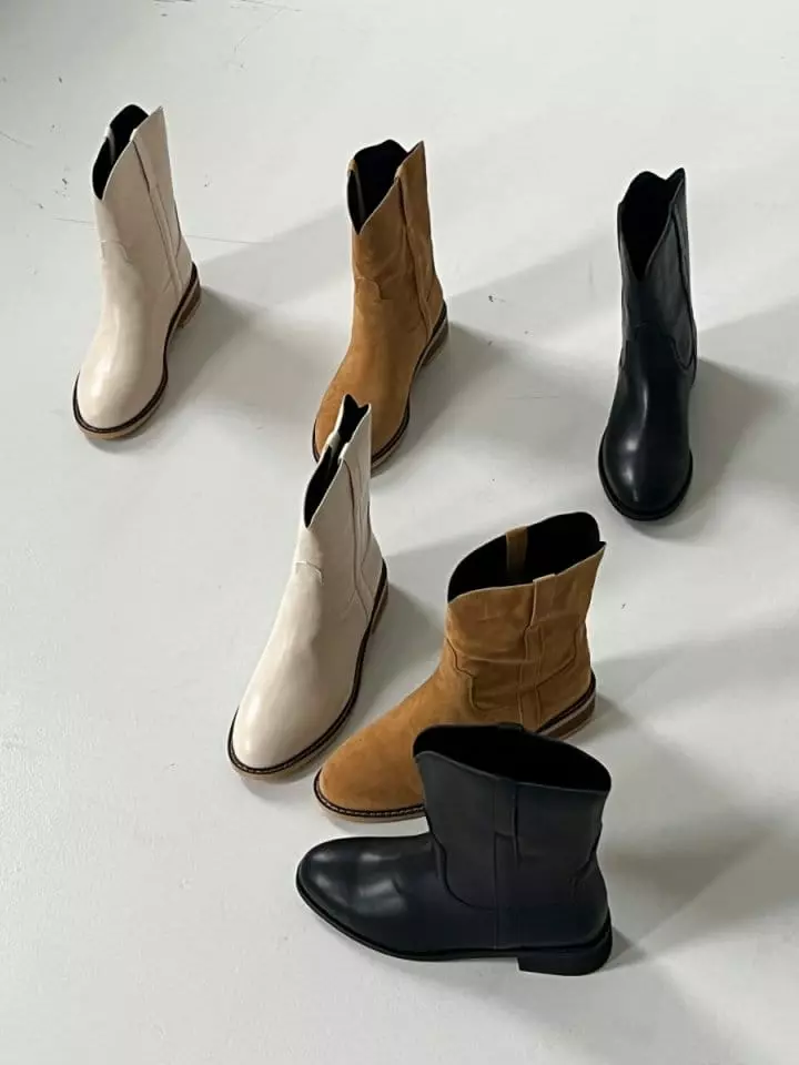 Golden Shoe - Korean Women Fashion - #vintageinspired - 290 Boots