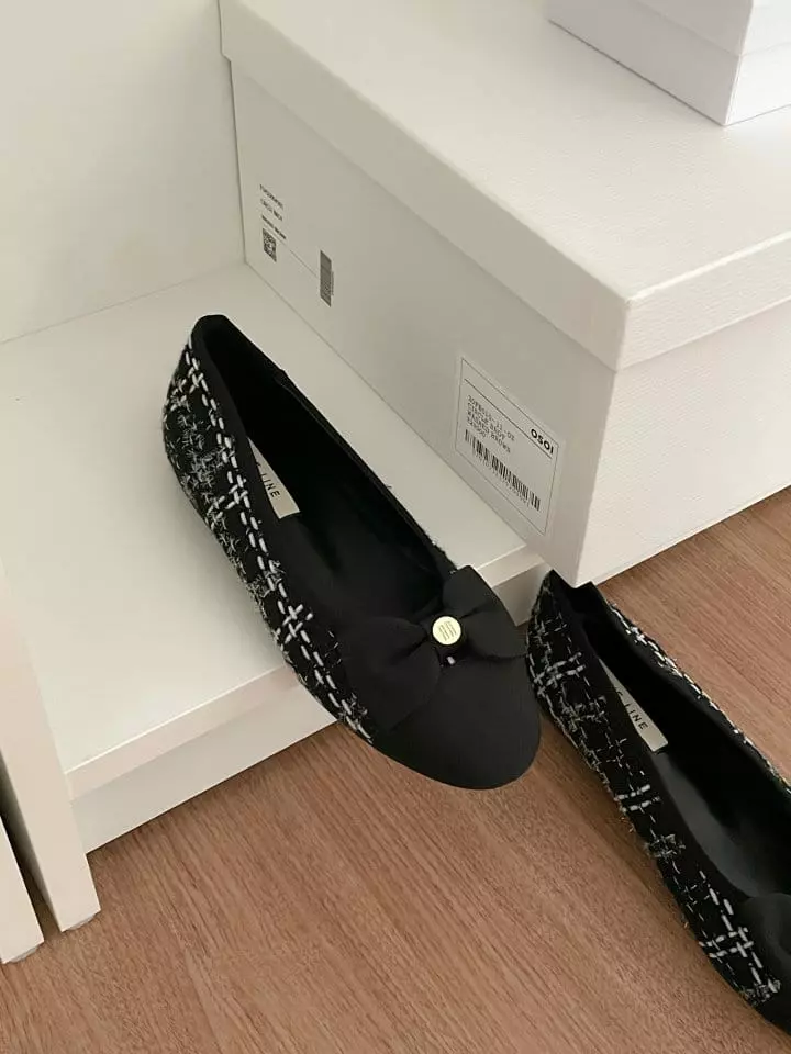 Golden Shoe - Korean Women Fashion - #womensfashion - 2821 Flats