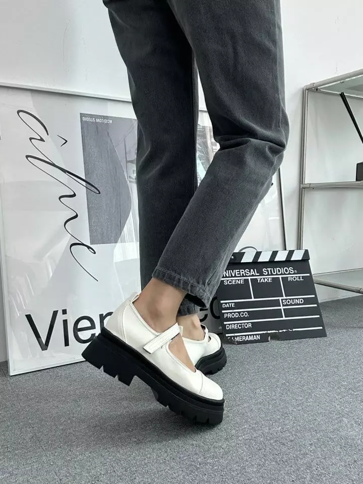 Golden Shoe - Korean Women Fashion - #womensfashion - 564 Flats - 9