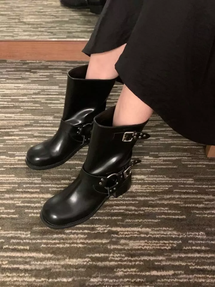 Golden Shoe - Korean Women Fashion - #womensfashion - 8108 Boots - 9