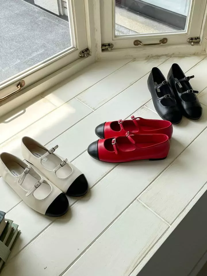 Golden Shoe - Korean Women Fashion - #womensfashion - 2602 Flats