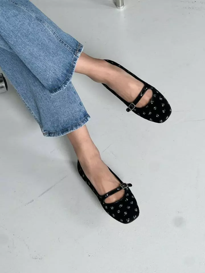 Golden Shoe - Korean Women Fashion - #womensfashion - 287 Flats - 9