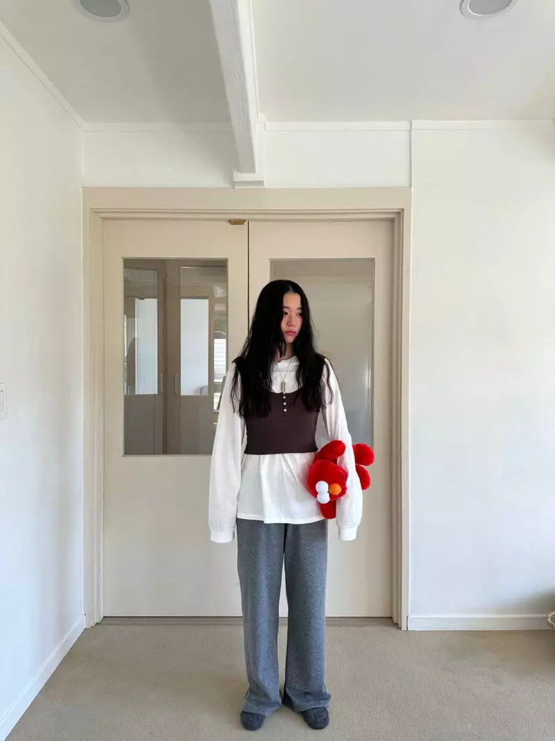 Jejeunosity - Korean Women Fashion - #vintagekidsstyle - Deja Waffle Sleeveless - 2