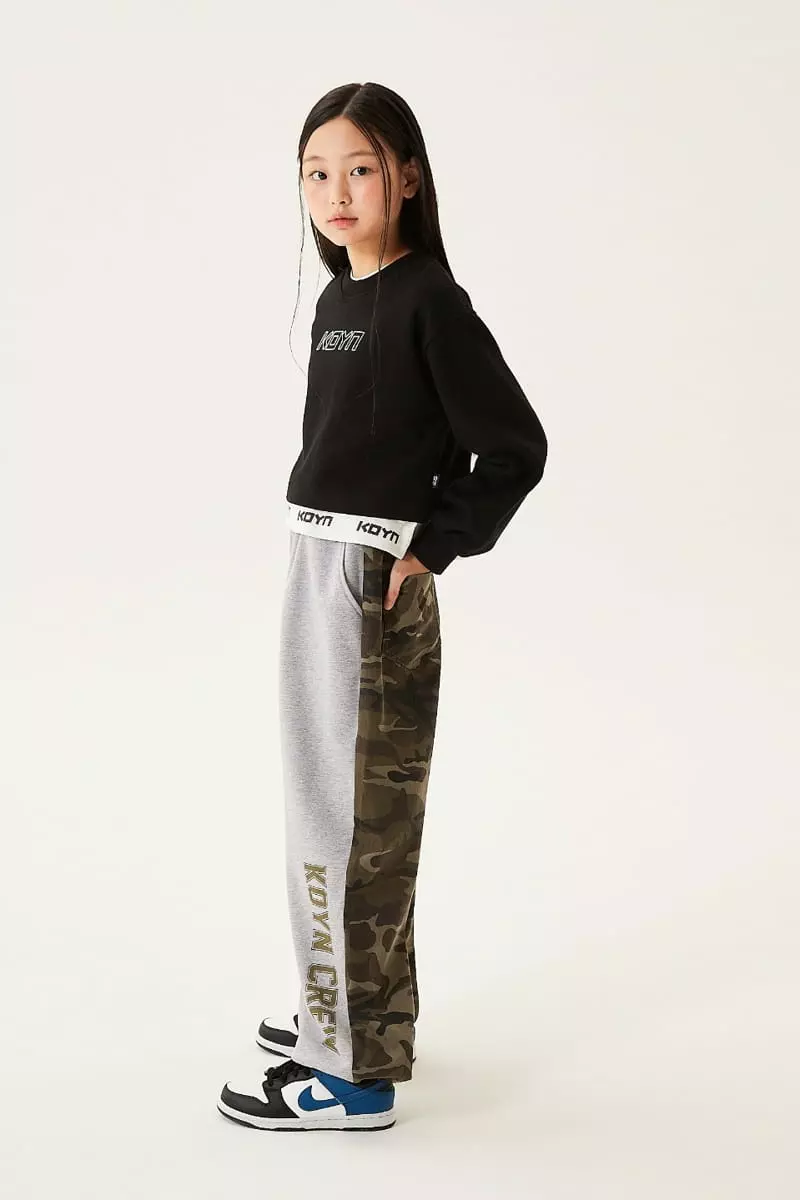 Kokoyarn - Korean Children Fashion - #prettylittlegirls - Logo Crop Sweatshirt - 12